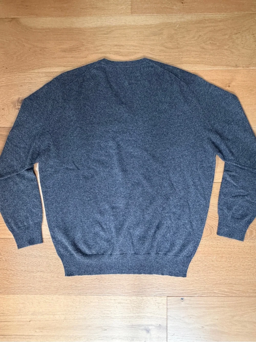 Jos A Bank Travelers Collection 100% Cashmere V-Neck Sweater Charcoal Grey L Men